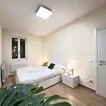 Luxurious View On Pitti Palace Апартаменты