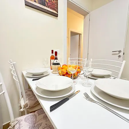 Luxurious View On Pitti Palace Apartment *