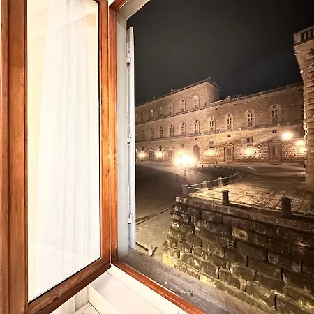 Luxurious View On Pitti Palace * Florence
